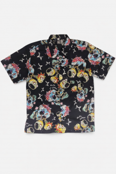 לצפייה במוצר חולצה מכופתרת Rick and Morty – Skull Cartoon Pattern